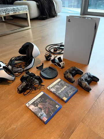 PS5 full package + PlayStation VR2 + 2 controllers + 2 games + 2 PS charging docks