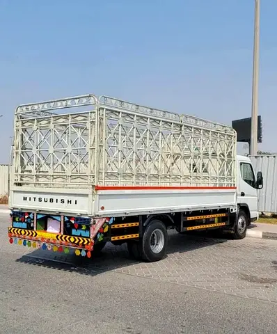 1 Ton and 3 Ton pick up Available For Home Shifting And Junk Removal Service in Downtown Dubai 🏠