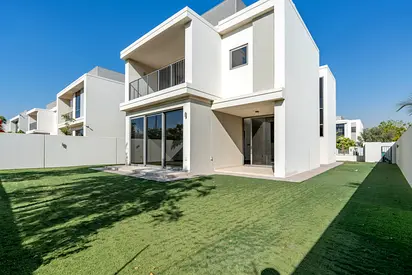 Greenbelt Backing | Landscaped | Next To Park