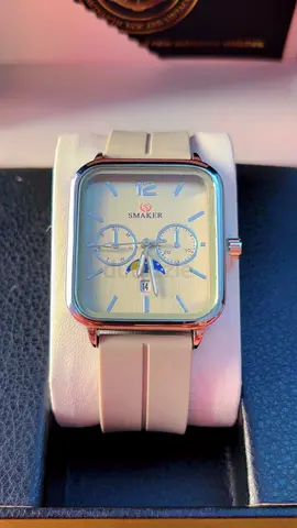 Smaker Square Dial Men's Watch with Beige Silicone Strap - Like New