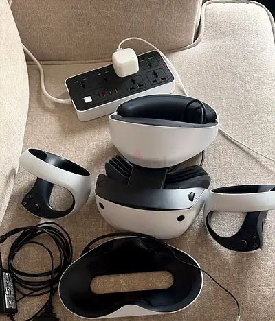 PS5 VR2 HEADSET FOR SALE