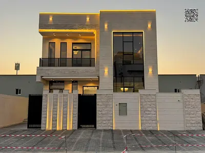 À vendre à un prix exceptionnel : villa avec finitions « super deluxe », idéalement située. Elle se compose de deux étages et d'un toit-terrasse, et c
