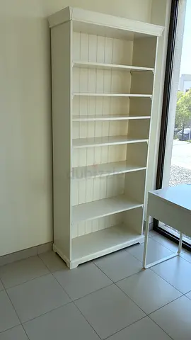 IKEA Hemnes - wooden bookshelf with multiple shelves - good condition. Size 90*197