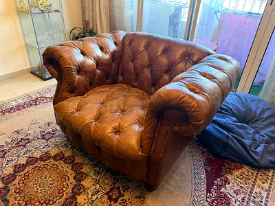 Large Brown Tufted Chesterfield Leather Armchair - Comfortable Single Seater
