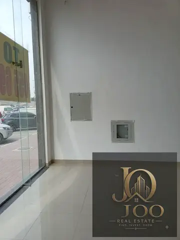 Commercial Shop for Rent in Ajman Industrial Area 1 – Practical Layout with Mezzanine and 1,650 Sq. Ft. of Total Space