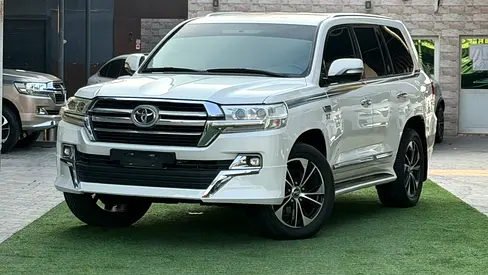 Toyota Land Cruiser VXR 2016 GCC Specs تويوتا لاند كروزر VXR 2016 خليجي – V8 5.7L – فل أوبشن