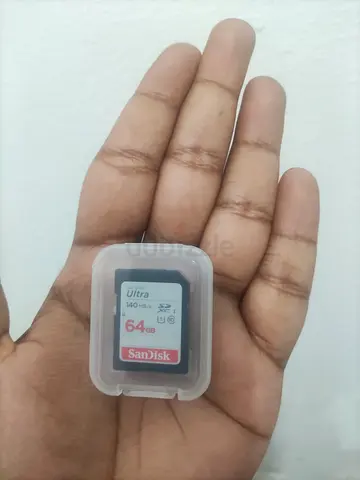 SanDisk Ultra 64GB SD Card (Class 10) with Case - Good Condition