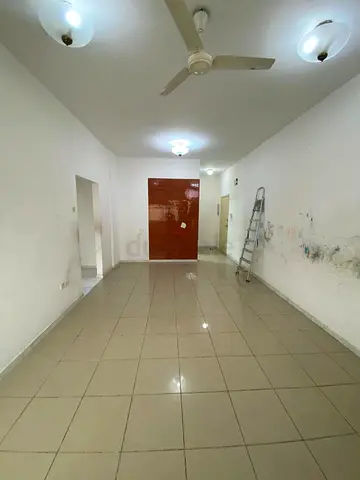 Bachelor room for rent at meena bazar bur Dubai souq al kabeer near habib bank