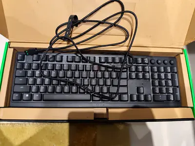 Razer Ornata v3 gaming keyboard Wired Full-Size membrane Keyboard (like Razer) - Excellent Conditio