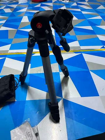 Manfrotto Compact Advanced Tripod Without plate