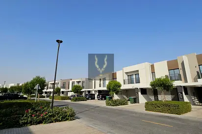 EXCLUSIVE / SINGLE ROW / AVL FROM DEC / UNFURNISHED