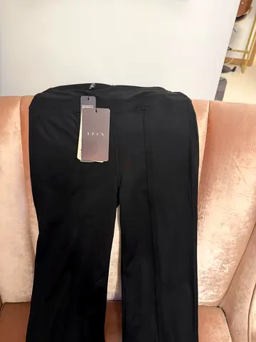 Brand New Born Living Yoga Maeva Flare Leggings (Size S, Black)