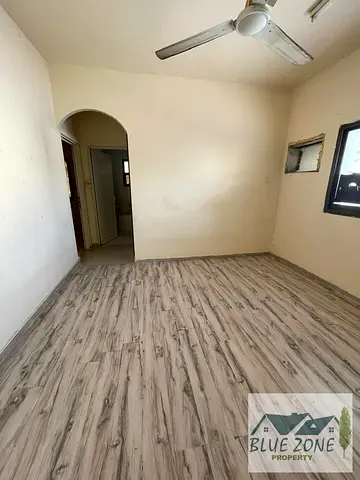 Ready to move 1bhk with window Ac and central gass near school