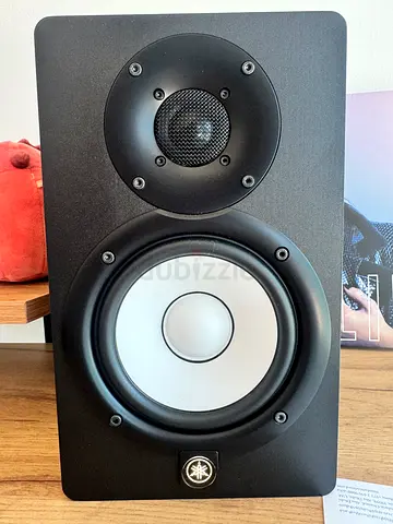 YAMAHA HS5 STUDIO SPEAKER
