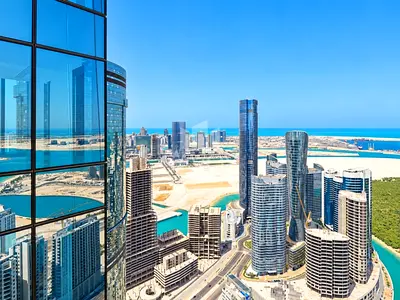 Canal Views | High Floor | Iconic Sky Tower