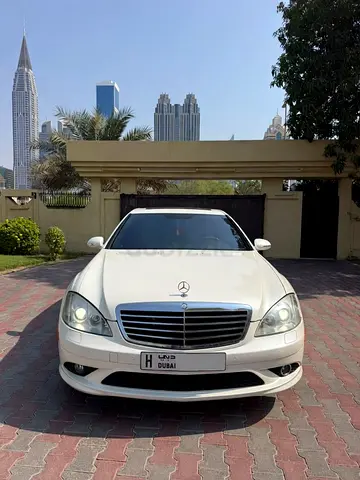 2009 Mercedes-Benz S-Class S 550 4MATIC - Pristine American Specs Luxury Sedan