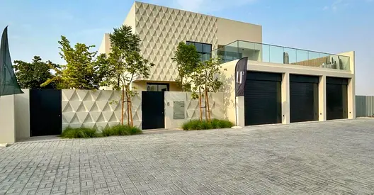 Townhouse only 5% down payment, freehold for all nationalities, 10% investment return.