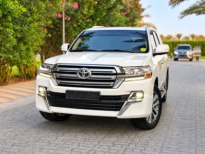 Toyota Land Cruiser 2019 GXR GCC Specs