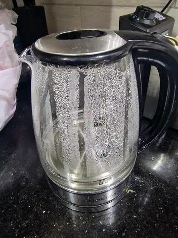 Glass electric kettle (1.7L) - used, working