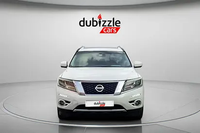 2015 Nissan PATHFINDER photo 2