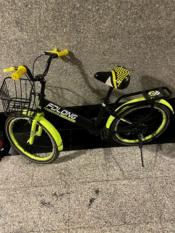 Kids 16-inch Cruiser Bike with Basket — Good Condition