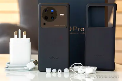 Vivo X80 Pro 256GB with original box, charger, earphones and spare case Under Warranty