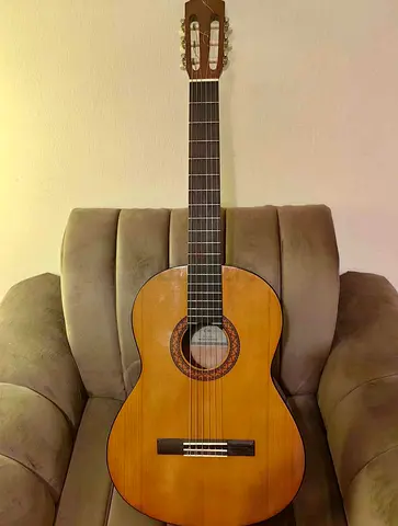 Used Classical Acoustic Yamaha C40 Guitar - Good Condition