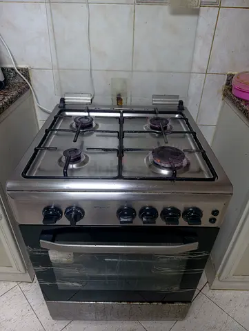 Stainless Steel 4-Burner Gas Cooker with Oven - Good Working Condition