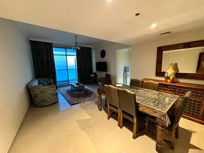 Ready to move / full sae view / 100% freehold / strategic location / integrated tower and full services