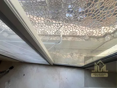 LAVISH 1BHK AVAILABLE READY TO MOVE YEARLY UNFURNISHED FOR FAMILY BRAND NEW BUILDING APARTMENT BIG SIZE HUGE APARTMENT BALCONY y