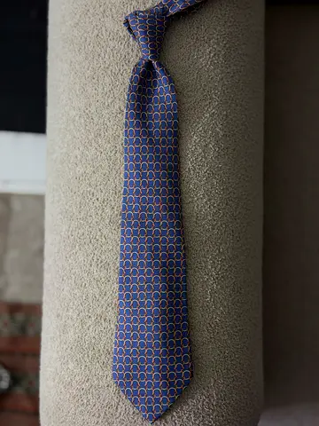 HERMES Classic navy patterned men's silk tie - good condition