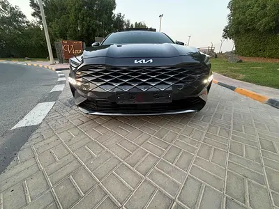 2022 Kia K8
