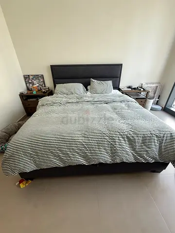 New King Size Bed with Hydraulic Storage
