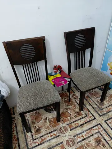 Set of 2 Wooden Dining Chairs with Cushioned Seats