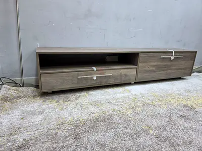 Low wooden TV unit with drawers and cable management - light oak finish