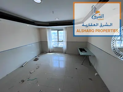 غرفه وصاله | كورنيش عجمان | جيم ومسبح وباركن مجاني |اطلاله بحريه | تكيف مركزي | صيانه علي المالك