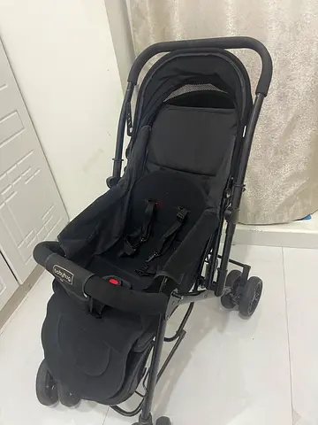 Lightweight black standard stroller in good condition