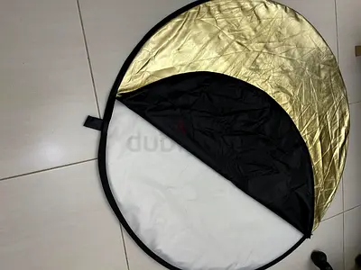 5-in-1 Collapsible Reflector / Diffuser (Gold, Silver, White, Black) - Foldable