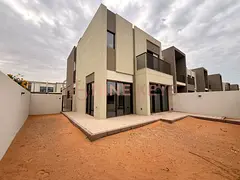 Elegant Single-Row 4-Bedroom Villa with Maid’s Room | La Violeta 2 | AED 185,000