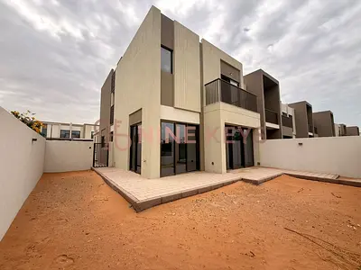 Elegant Single-Row 4-Bedroom Villa with Maid’s Room | La Violeta 2 | AED 185,000