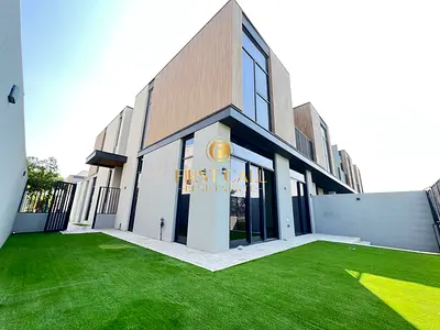 4+Maid Family House | Single row | View Now
