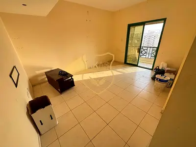 Beautiful 2BHK with Balcony | Spacious Hall | Convenient Location