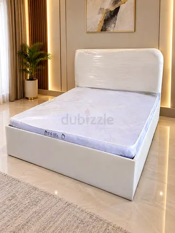 Selling Brand New Queen Bed With Mattress Medical
