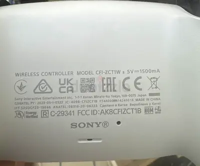 Sony DualSense Wireless Controller (Model CFI-ZCT1W) - White, Used