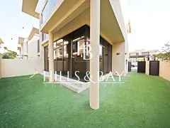 Vastu Unit | Landscaped | End Unit | Refurbished