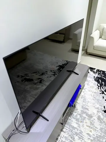 55-inch LED Smart TV in Perfect Working Condition HISENSE