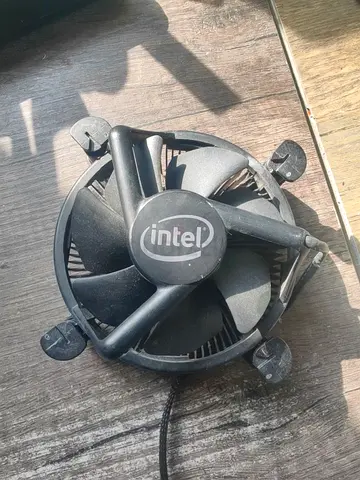 Intel CPU cooler lga1200