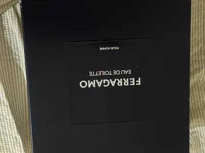 مجموعة عطور للبيع
