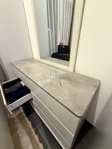 Dresser ( 6 Doors for sale ) with the mirror