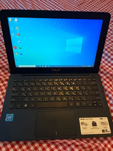 ASUS EeeBook 11-inch Laptop - Intel, Windows 10, Good Condition